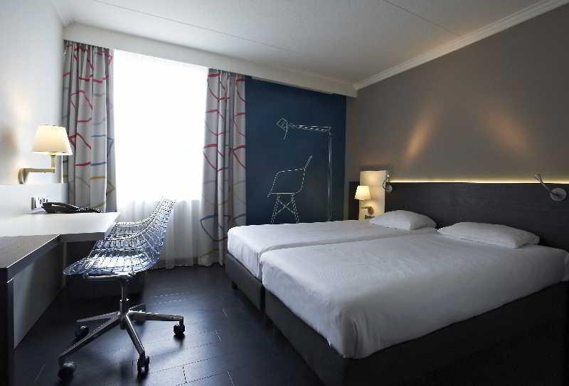 Postillion Hotel Deventer Exteriör bild